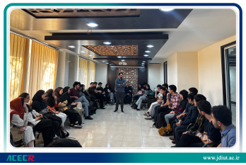 برگزاری کرسی آزاد اندیشی دیالوگ با موضوع «کودکی روی لبه تیغ» در دانشگاه صنعتی اصفهان