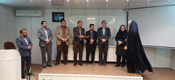 تقدیر برگزیدگان مسابقه استانی «قرآن مسیر هدایت»در استان مرکزی