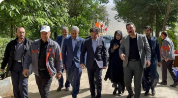 بازدید معاون رئیسجمهور در امور توسعه روستایی از شرکت دانش بنیان تحت حمایت پارک علم و فناوری جهاددانشگاهی کرمانشاه